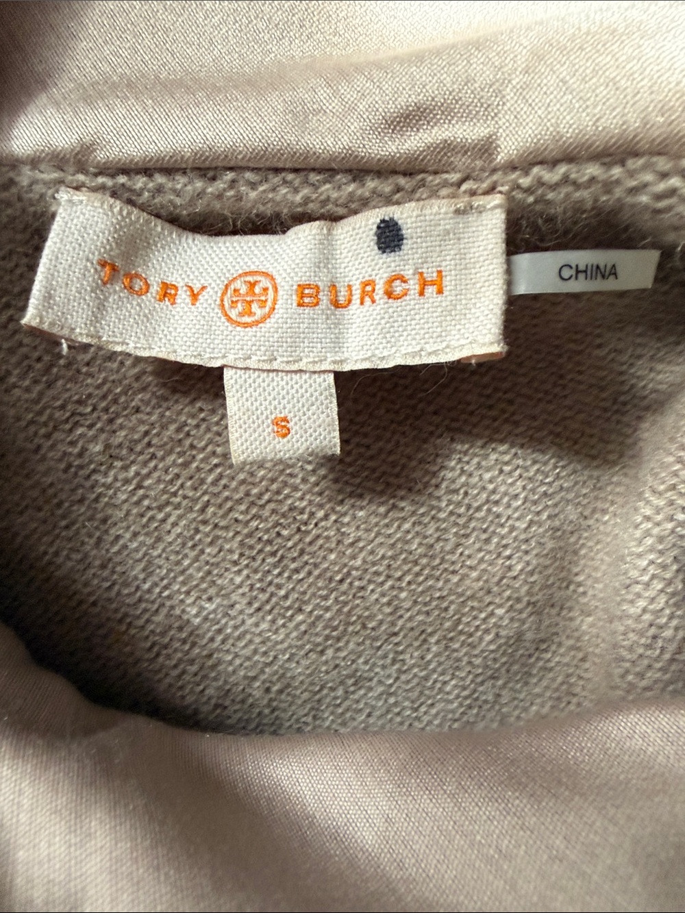 TORY BURCH SWEATER CREWNECK TAN WITH SILK SCARF LONG SLEEVE SIZE S - Picture 12 of 14